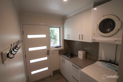 Property photo of 125 Springvale Drive Weetangera ACT 2614