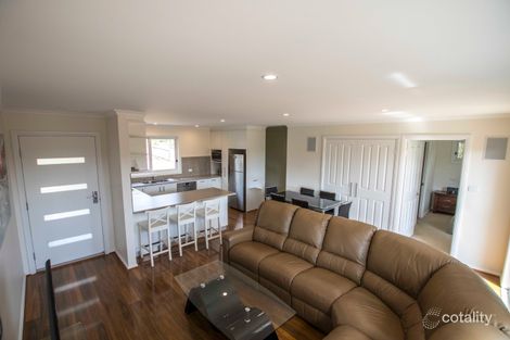 Property photo of 125 Springvale Drive Weetangera ACT 2614