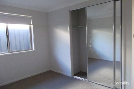 Property photo of 32 Drovers Way Wadalba NSW 2259