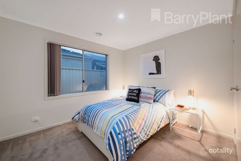 Property photo of 97 Blue Horizons Way Pakenham VIC 3810
