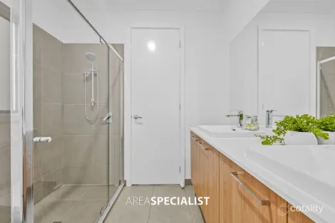 Property photo of 54 Guru Boulevard Lynbrook VIC 3975