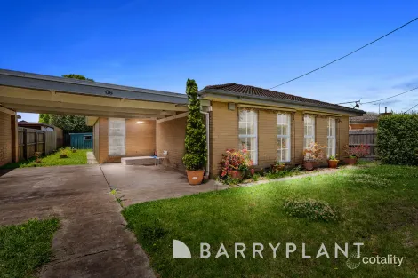 66 Station Rd, Melton South, VIC 3338