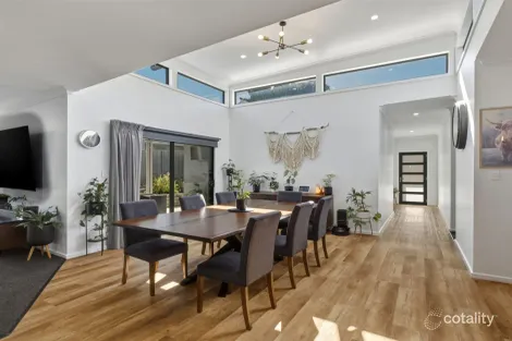 Property photo of 6 Gardiner Place Penguin TAS 7316