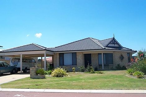 34 Morfontaine Pde, Port Kennedy, WA 6172