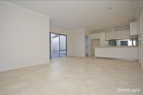 Property photo of 27A Wardlow Way Balga WA 6061