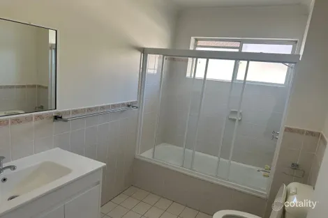 Property photo of 4/68 Hilltop Avenue Chermside QLD 4032