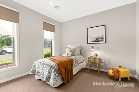 Property photo of 16 Prospect Way Officer VIC 3809