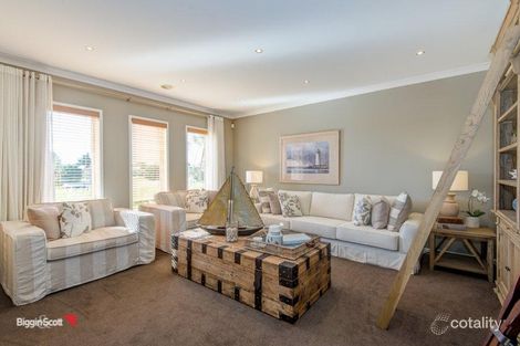 Property photo of 29 Waterbury Street Cranbourne VIC 3977