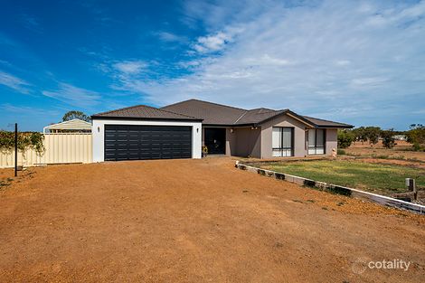 Property photo of 8 Roding Court Deepdale WA 6532