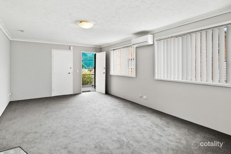 Property photo of 4/24 Madang Crescent Runaway Bay QLD 4216