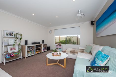 Property photo of 9 Grenache Chase Pearsall WA 6065