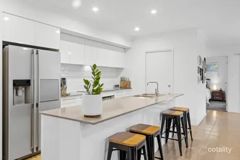 Property photo of 18 Affinity Way South Ripley QLD 4306