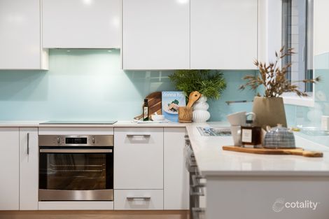Property photo of 1 Sundown Street Kenmore QLD 4069