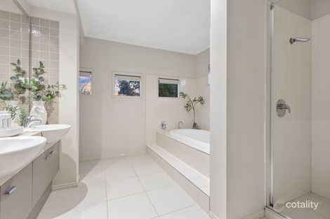 Property photo of 39 Lakeside Drive Sandhurst VIC 3977