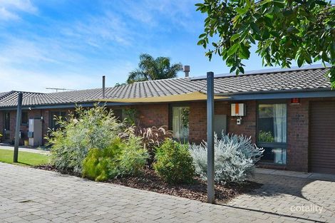 Property photo of 17 Lakeside Court Tennyson SA 5022
