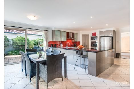 Property photo of 10 Woolybutt Crescent Erina NSW 2250