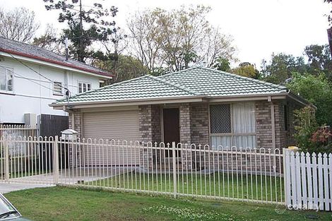 Property photo of 32 Durimbil Street Camp Hill QLD 4152