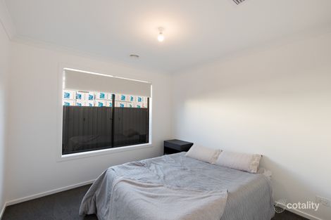 Property photo of 13 Cowley Court Canadian VIC 3350