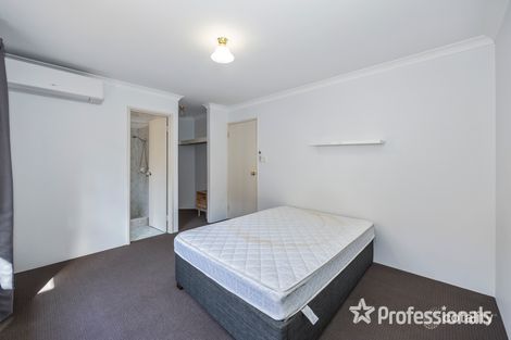 Property photo of 11 Marsala Way Ellenbrook WA 6069