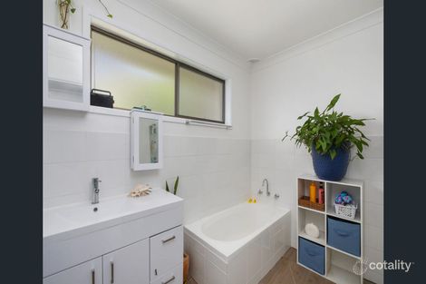 Property photo of 40 Melaleuca Crescent Tascott NSW 2250