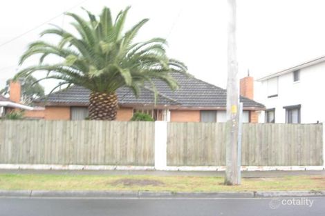 8 Raymond St, Dandenong, VIC 3175