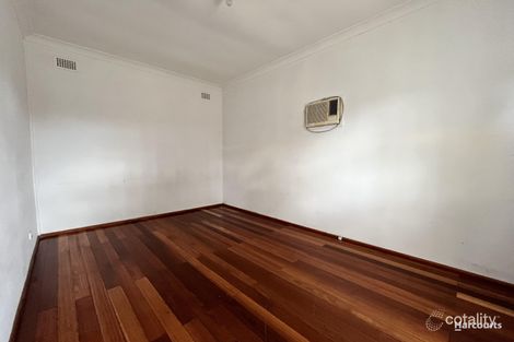 Property photo of 6 Annette Avenue Ingleburn NSW 2565