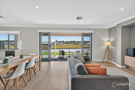 40 Blanche Pde, Hindmarsh Island, SA 5214