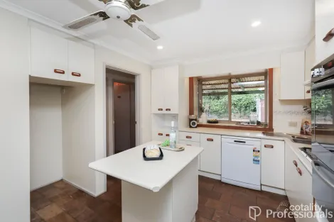 Property photo of 16 Richard Road Melton South VIC 3338