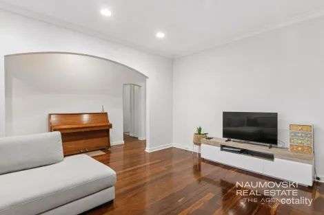 Property photo of 62 Ramsden Way Morley WA 6062