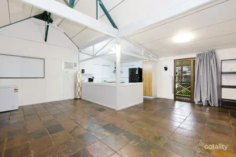 Property photo of 8 Rossato Crescent Rasmussen QLD 4815