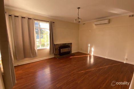 Property photo of 4 Byron Court Heidelberg Heights VIC 3081