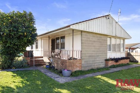Property photo of 22 Wallabah Way Koonawarra NSW 2530