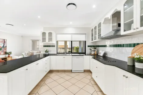 Property photo of 19 Polaris Place Bridgeman Downs QLD 4035