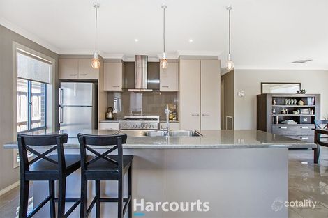 Property photo of 11 Weebill Way Pakenham VIC 3810