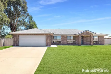 73 Hamilton St, Eglinton, NSW 2795