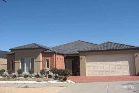 13 Lauderdale Dr, Craigieburn, VIC 3064