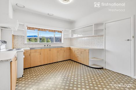 Property photo of 4 Jellicoe Street Werribee VIC 3030