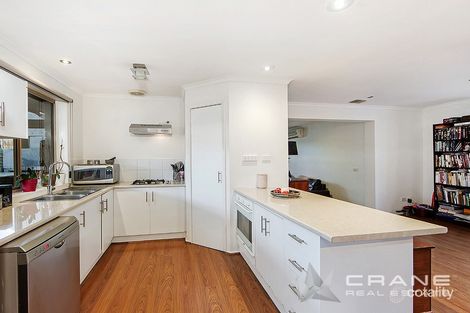 Property photo of 11 Fescue Place Delahey VIC 3037