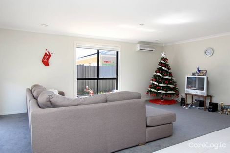 Property photo of 4 Yaralla Street Tarneit VIC 3029