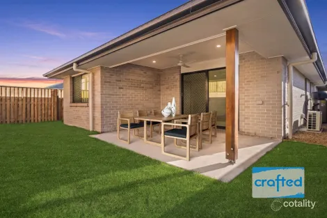 Property photo of 5 Chervil Drive Greenbank QLD 4124