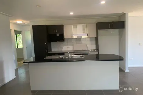 Property photo of 81 Mayfair Drive Emerald QLD 4720