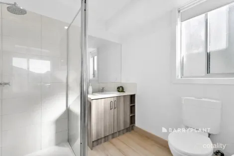 Property photo of 33 Copper Beech Road Beaconsfield VIC 3807