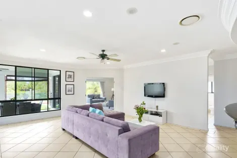 Property photo of 3 River Cove Place Helensvale QLD 4212
