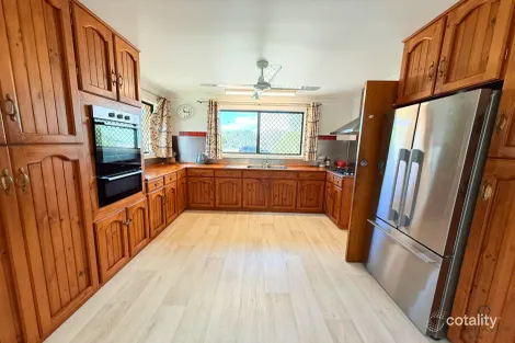 Property photo of 11 Rustic Road Sharon QLD 4670
