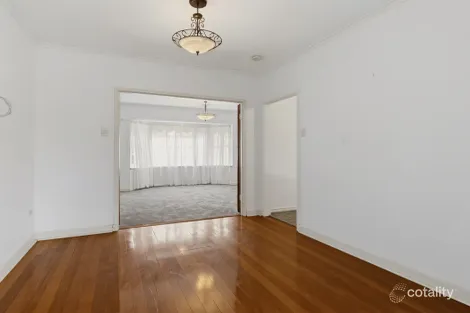 Property photo of 18 Seaview Road Morphett Vale SA 5162
