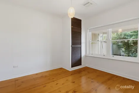 Property photo of 18 Seaview Road Morphett Vale SA 5162