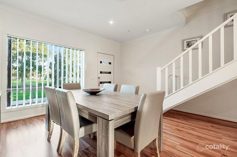 Property photo of 16 Andover Lane Craigieburn VIC 3064