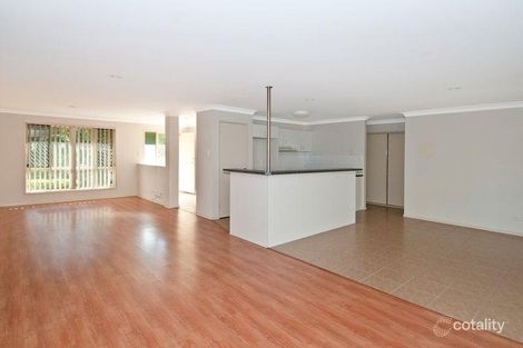 Property photo of 26 Pidgeon Boulevard Crestmead QLD 4132