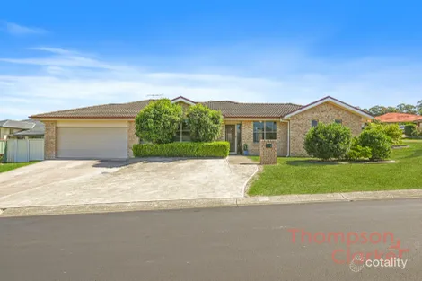 2 Tipperary Dr, Ashtonfield, NSW 2323