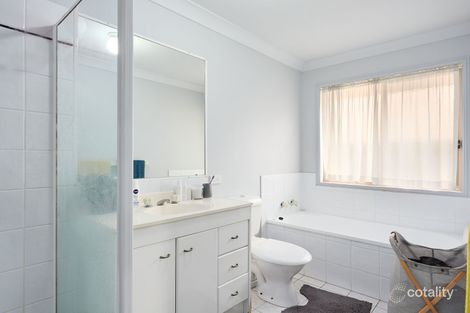 Property photo of 14 Hialeah Crescent Helensvale QLD 4212